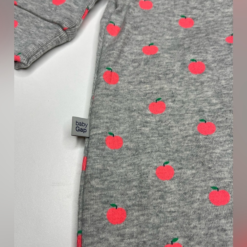 Baby Gap Apple Ruffled Onesie 0-3mth NWT - Picture 6 of 7